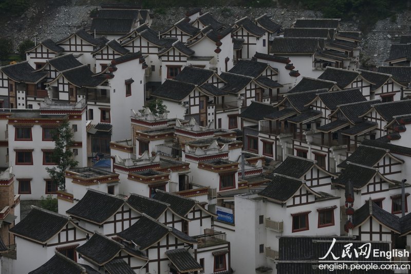 Photo taken on April 29, 2013 shows the landscape of new Yingxiu town of Wenchuan county of Sichuan after reconstruction. (Photo/CFP) 