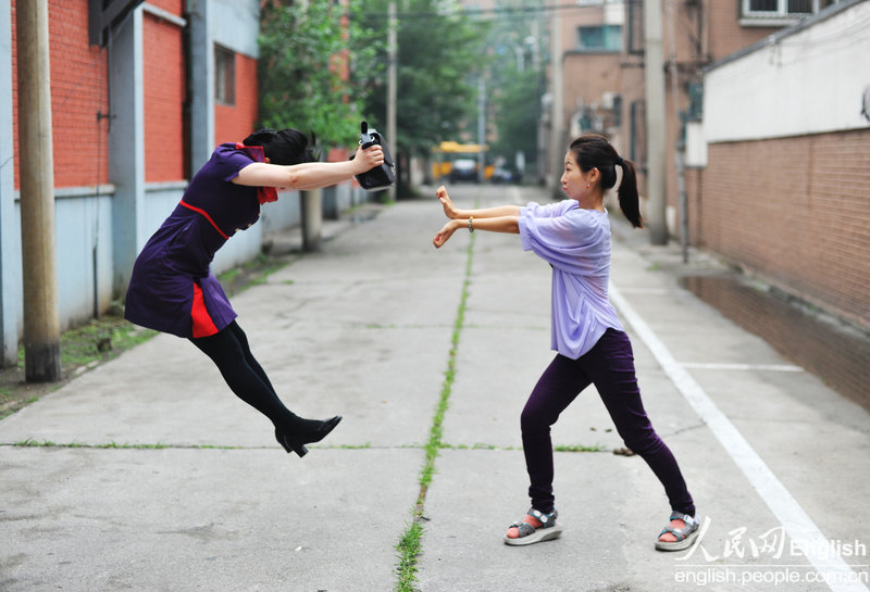 Levitating Beijinger. Photo Taken on March 23, 2013. (Photo/CFP)