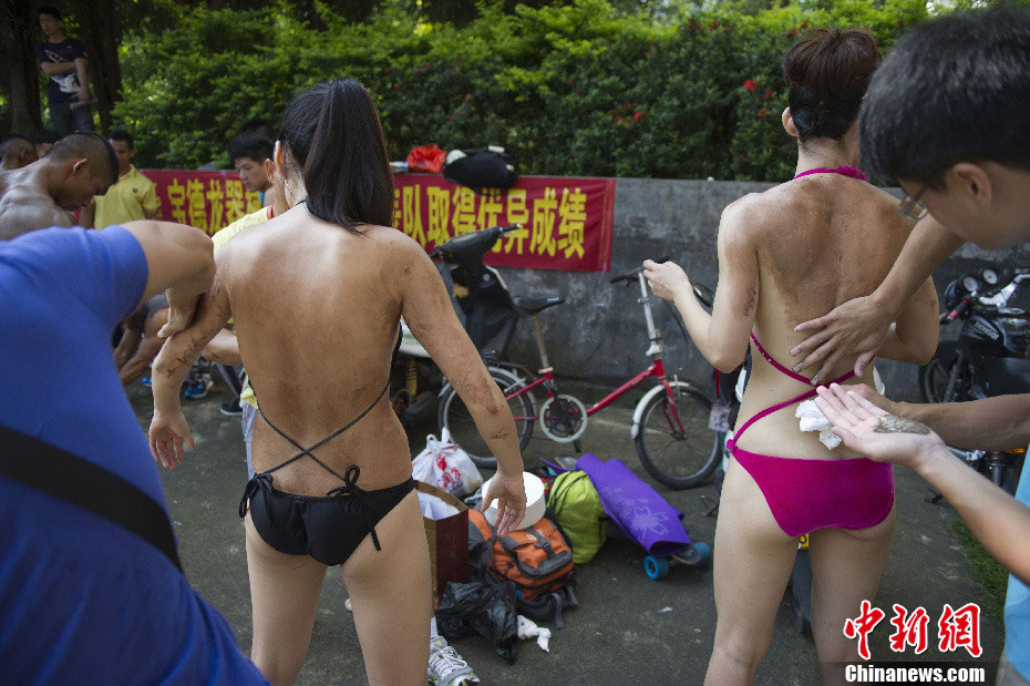 Women contestants ready for taking part in the competition. (CNS/Luo Yunfei)