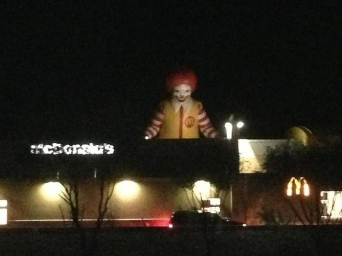 Weird people in McDonald  (4)