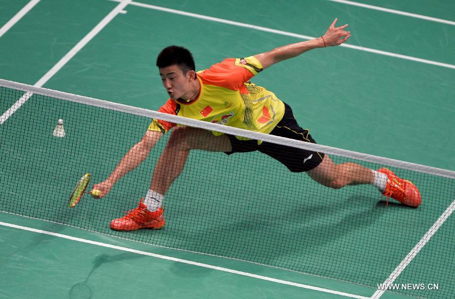 Chen Long of China returns a shot during the 2013 Sudirman Cup world mixed team badminton championship match against India's Parupalli Kashyap in Kuala Lumpur, Malaysia, on May 19, 2013. Chen won 2-0. (Xinhua/Chen Xiaowei)