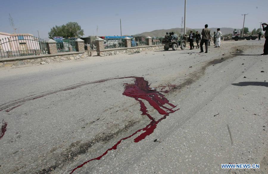 Blood is seen at the site of blast in Ghazni province in eastern of Afghanistan, on May 22, 2013. One Afghan civilian was killed and five others were wounded Wednesday morning when an improvised bomb went off in Ghazni city, local police said. (Xinhua/Adeb) 