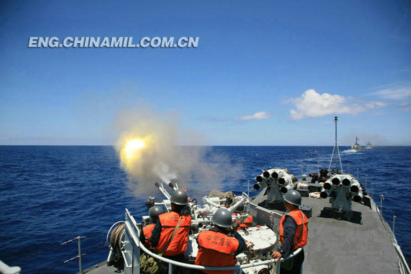 A speedboat flotilla under the South China Sea Fleet of the Navy of the Chinese People's Liberation Army (PLA) conducted drills on such subjects as comprehensive offence-and-defense, coordinated attack and so on in a sea area of the South China Sea in mid-May, so as to improve troops' coordinated operation ability under complex conditions. (Chinamil.com.cn/Shi Ruining)