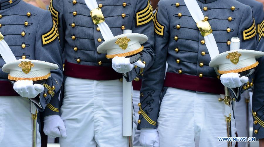 Graduating cadets attend the graduation ceremonies at the United States Military Academy at West Point, New York, the United States, May 25, 2013. 1,007 cadets graduated on Saturday from the famous military academy founded in 1802. (Xinhua/Wang Lei)