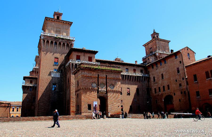 Photo taken on May 26, 2013 shows the Castello Estense in the historical city of Ferrara in northern Italy. Ferrara, City of the Renaissance, and its Po Delta were inscribed on the World Heritage List in 1995. (Xinhua/Ge Chen) 