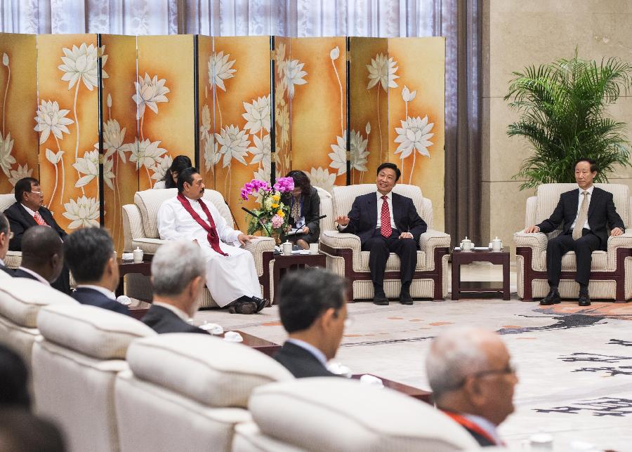 Chinese Vice President Li Yuanchao (2nd R) meets with foreign representatives attending the 2013 International Conference of Asian Political Parties (ICAPP) Special Conference in Xi'an, capital of northwest China's Shaanxi Province, May 30, 2013. (Xinhua/Wang Ye)
