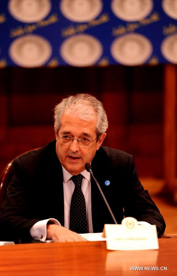 Italian Economic and Finance Minister Fabrizio Saccomanni attends the press conference in Rome, Italy, June 14, 2013. A rapid improvement in the labor market to return Europe's stumbling economy to growth was at the center of a summit on jobs held in Rome on Friday by economic and labor ministers from Italy, France, Germany and Spain. (xinhua/Xu Nizhi) 