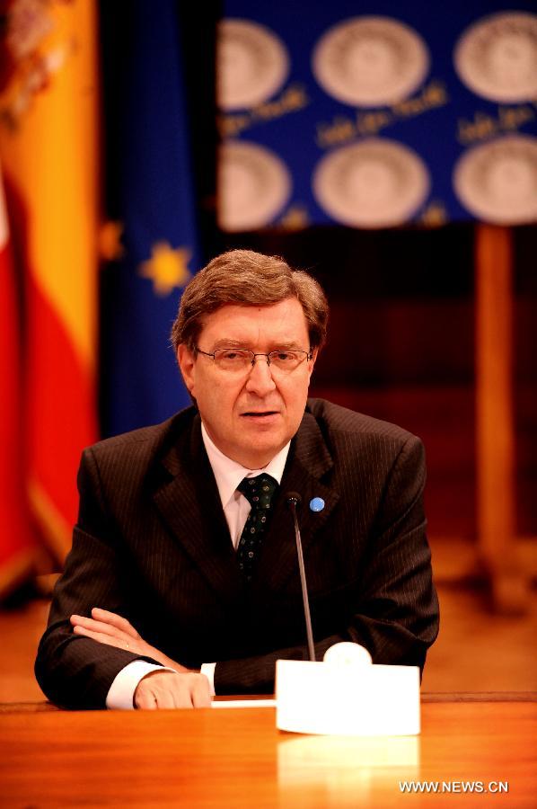 Italian Minister of Labor and Social Enrico Giovannini attends the press conference in Rome, Italy, June 14,2013. A rapid improvement in the labor market to return Europe's stumbling economy to growth was at the center of a summit on jobs held in Rome on Friday by economic and labor ministers from Italy, France, Germany and Spain. (xinhua/Xu Nizhi) 