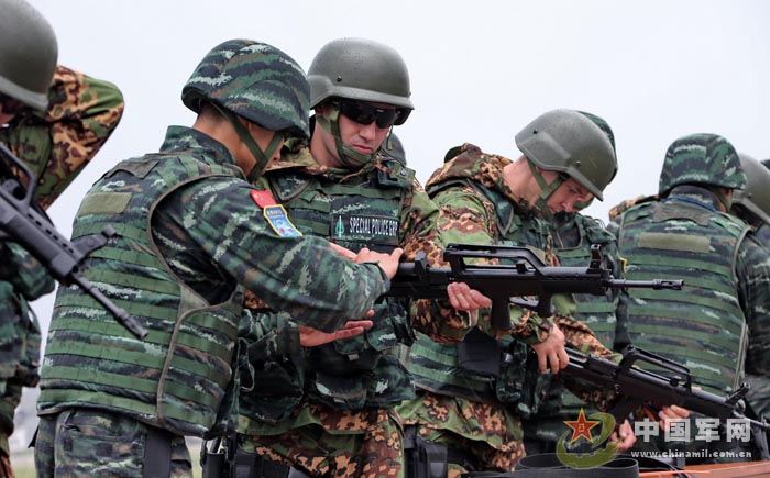 CPAPF, Russia’s Domestic Security Force start joint training. (Chinamil.com.cn/Qiao Tianfu)