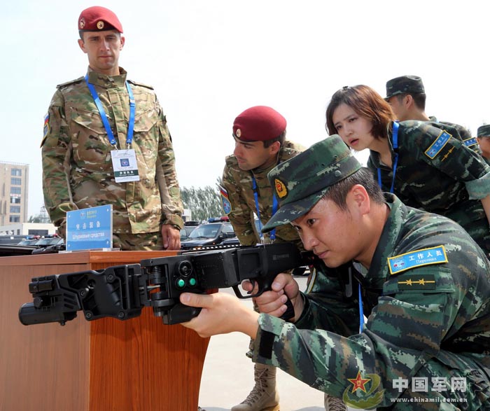 CPAPF, Russia’s Domestic Security Force start joint training. (Chinamil.com.cn/Qiao Tianfu)