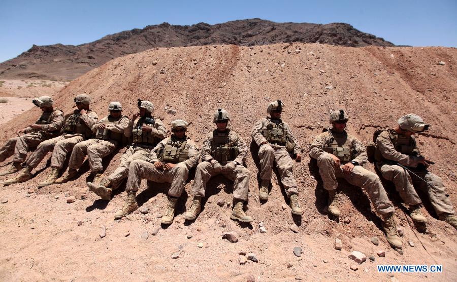 U.S. soldiers particiapte in the multinational training military exercise, codenamed Eager Lion, at the city of Quweira, 290 km south of Amman, Jordan, on June 16, 2013. (Xinhua/Mohammad Abu Ghosh)