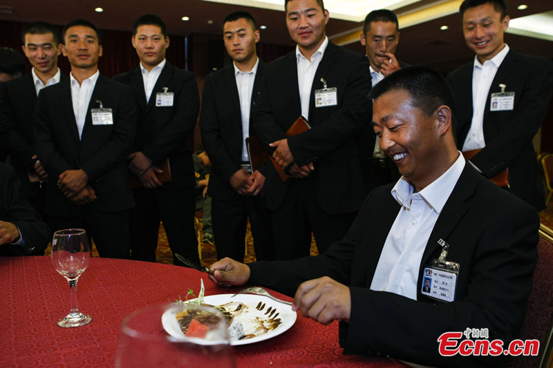 More than 70 bodyguards are receiving trainings on protecting VIPs in Beijing. During the hell week, they are trained by foreign instructors more than 20 hours a day and one third will fail to advance to next phase of training. (CNS/Yang Yang)