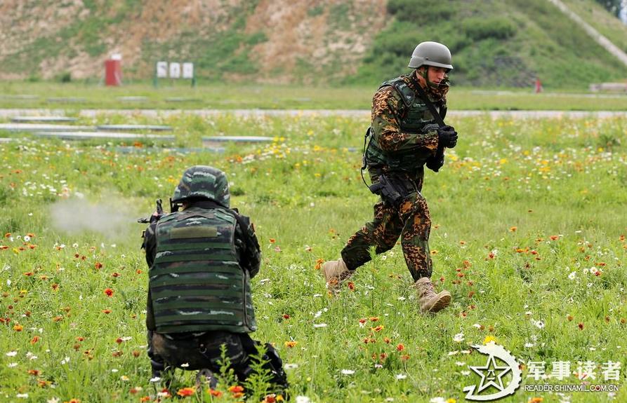 Chinese, Russian special forces in joint training. The 10-day “Cooperation 2013” joint training between the Chinese People’s Armed Police Force (CPAPF) and Russian Domestic Security Force wrapped up in Beijing. (China Military Online/Liu Haishan, Li Guangyin)