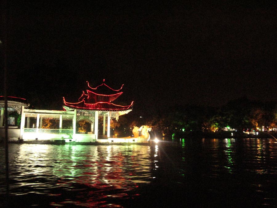 This photo taken on June 27th shows the evening scenery of Guilin in Southeast China's Guangxi Autonomous Region. (CnDG by Jiao Meng)