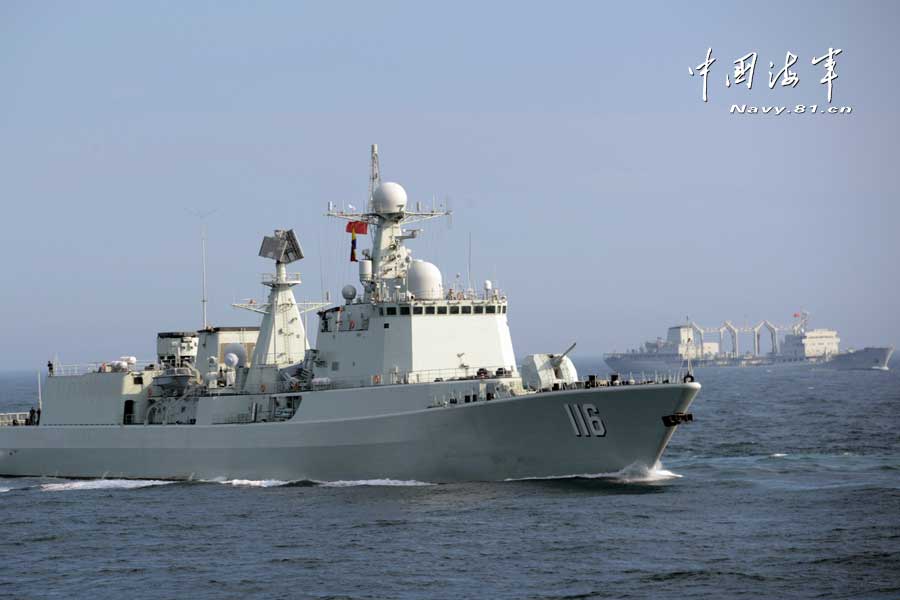 The Chinese naval taskforce to participate in the China-Russia "Joint Sea-2013" joint naval drills conducts confrontation training in complex electromagnetic environment in a sea area of the Sea of Japan on July 3, 2013. (China Military Online/Qian Xiaohu, Sun Yang) 