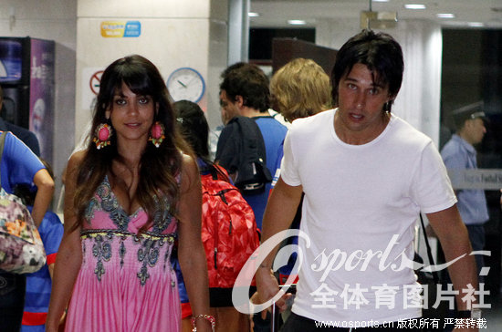 Shenhua: Toranzo and his wife. (Photo/Osports)