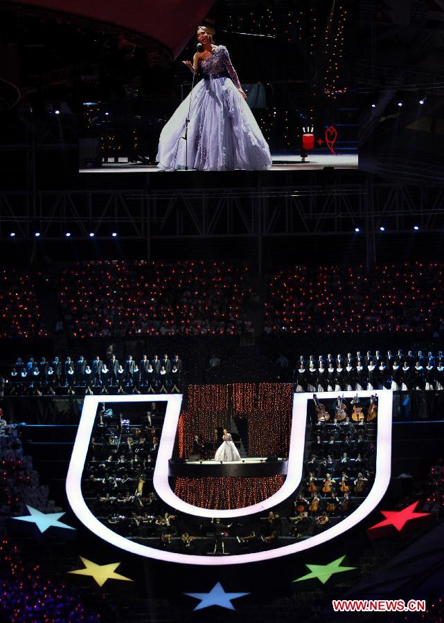 Artists perform during the opening ceremony of the Summer Universiade in Kazan, Russia, July 6, 2013. (Xinhua/Li Ying) 