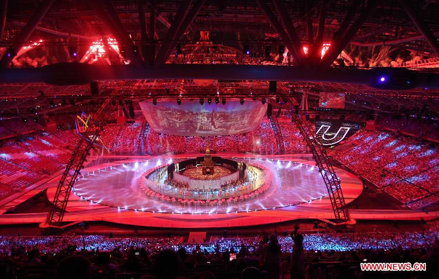 Artists perform during the opening ceremony of the Summer Universiade in Kazan, Russia, July 6, 2013. (Xinhua/Meng Yongmin) 