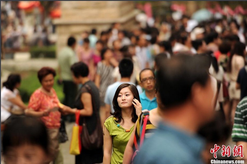 As more and more unmarried youngsters in Shanghai are too busy to look for their other half, their parents have to take the job to help them find the future spouse. Nowadays, more Chinese parents show up in this kind of events on behalf of their unmarried children, which has become a typical phenomenon across the country.