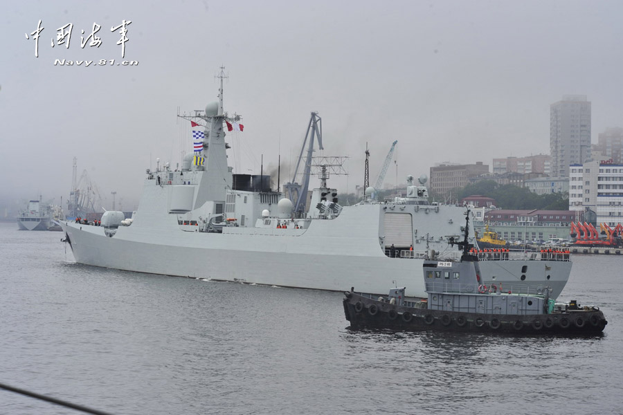 Chinese and Russian naval forces including warships participating in the China-Russia "Joint Sea-2013" joint naval drill leave the Port of Vladivostok for the maritime drill on the afternoon of July 8, 2013, local time. The two navies will conduct the joint drill on the subjects of joint air defense, maritime supply, joint escorts and marine search. (navy.81.cn/Qian Xiaohu, Zhang Qun, Liu Yong, Hu Quanfu)