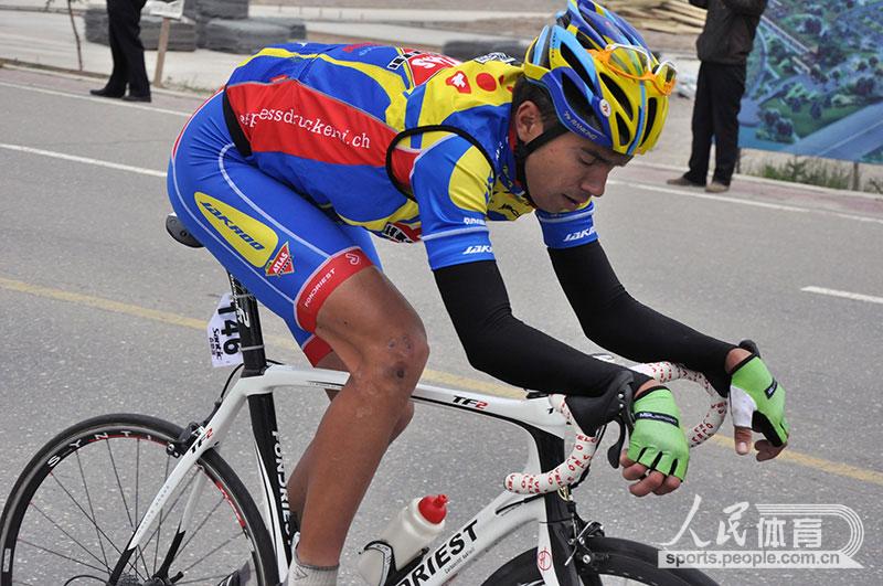 Wonderful moments of 2013 Tour of Qinghai Lake. (People's Daily Online)