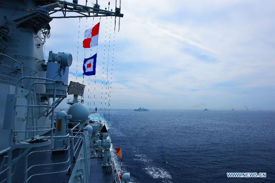 Chinese naval vessel formation are seen prior to a military review during the "Joint Sea-2013" drill at Peter the Great Bay in Russia, July 10, 2013. The "Joint Sea-2013" drill participated by Chinese and Russian warships concluded here on Wednesday. (Xinhua/Zha Chunming)