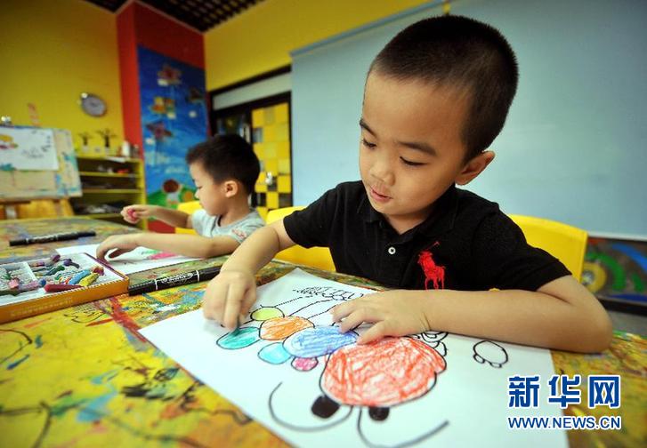 Free interest class in Hainan(Xinhua photo)