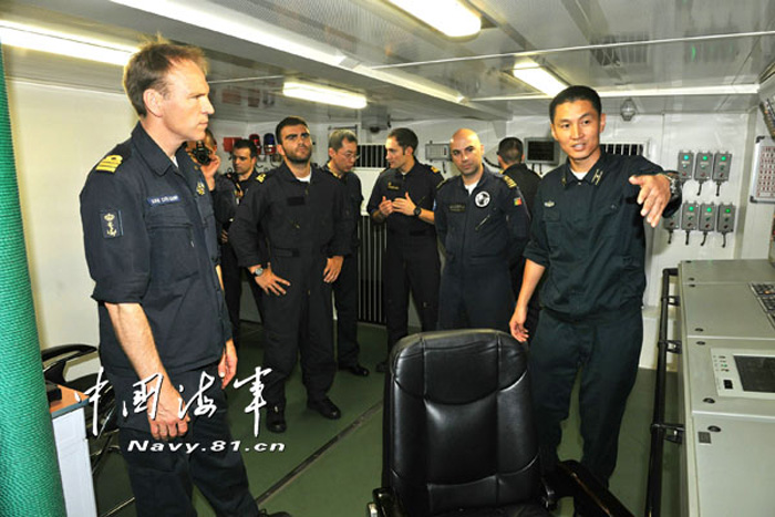 The picture shows the scene of exchange between the commanders of the 14th escort taskforce of the Navy of the Chinese People's Liberation Army (PLAN) and the EU Combined Task Force 465 (CTF-465). (Chinamil.com.cn/ Liang Dong)