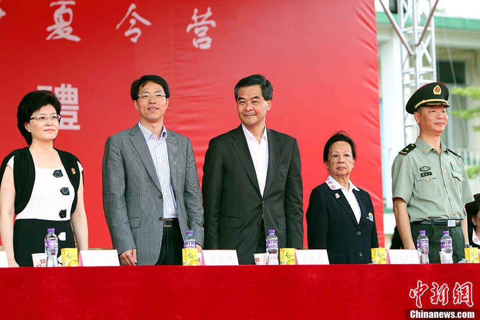 The opening ceremony of the 9th "Hong Kong Youth Military Summer Camp" is held at the San Wai Barracks of the Chinese People's Liberation Army (PLA) Garrison in the Hong Kong Special Administrative Region (HKSAR) on the morning of July 15, 2013. A total of 260 students from 143 middle schools joined the camp. (Chinanews/Hong Shaocai)