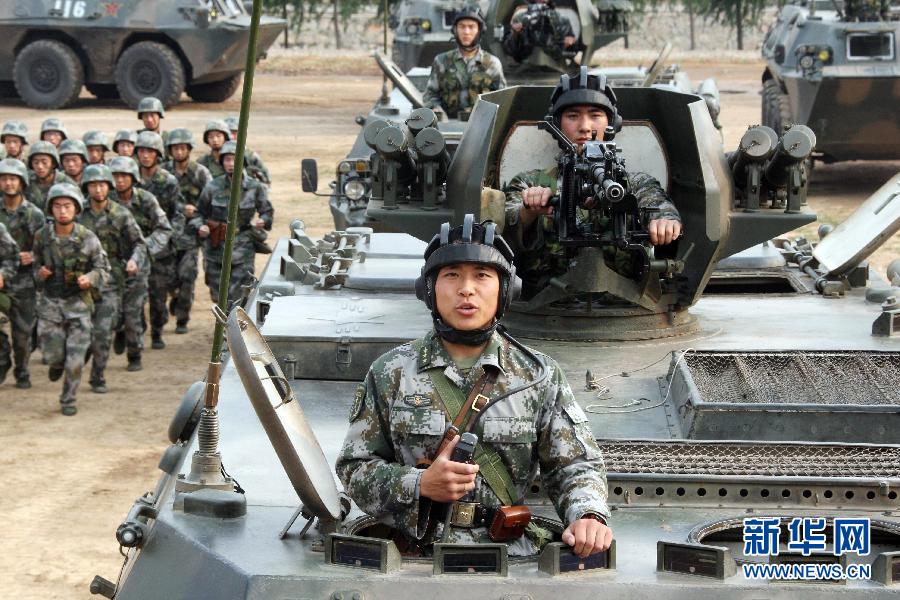 Chu Kewei, a college graduate-turned-commander, cherishes the dream to defend his country. [Photo/Xinhua] 