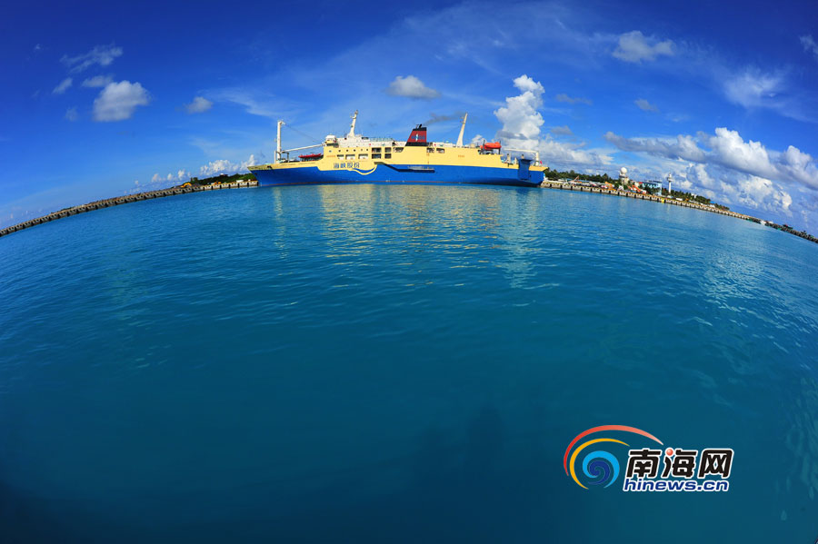 The first phase of the dock on Yongxing Island, a seat of Sansha City, in south China's Hainan Province, was put into use on July 18. (Source: hinews.com/Li Qingfang)