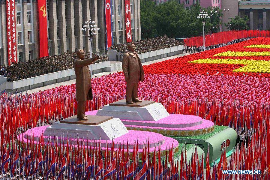 Photo taken on July 27, 2013 shows a military parade held in Pyongyang, the Democratic People's Republic of Korea (DPRK). DPRK held a military parade marking the 60th anniversary of the Korean War Armistice Agreement here on Saturday, the official KCNA news agency reported. (Xinhua/Zhang Li)