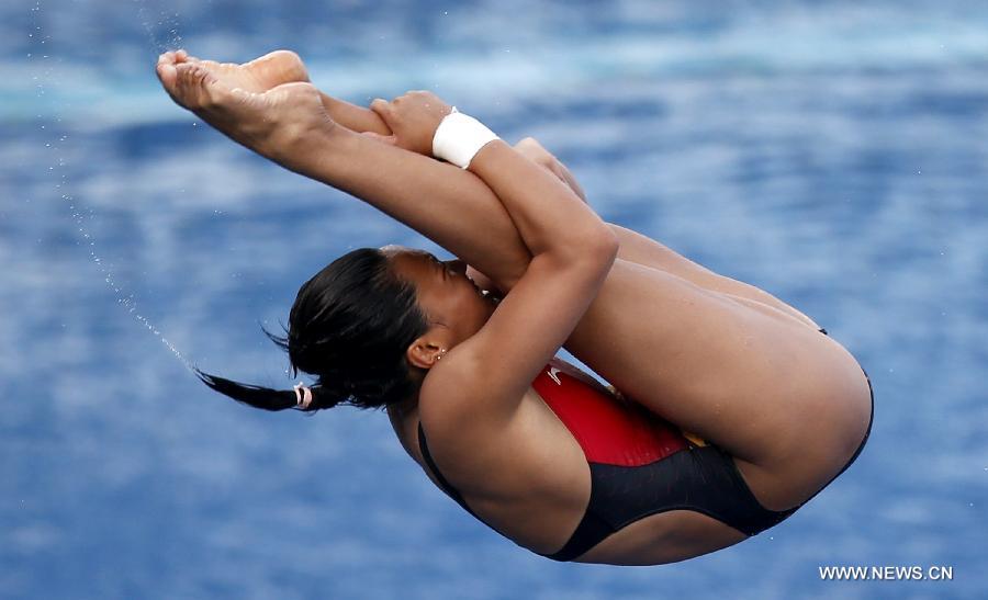 China's Wang Han competes during the Women's 3m Springboard diving final at the 15th FINA World Championships in Barcelona, Spain, on July 27, 2013. Wang Han took the silver medal with a total score of 356.25 points. (Xinhua/Wang Lili) 