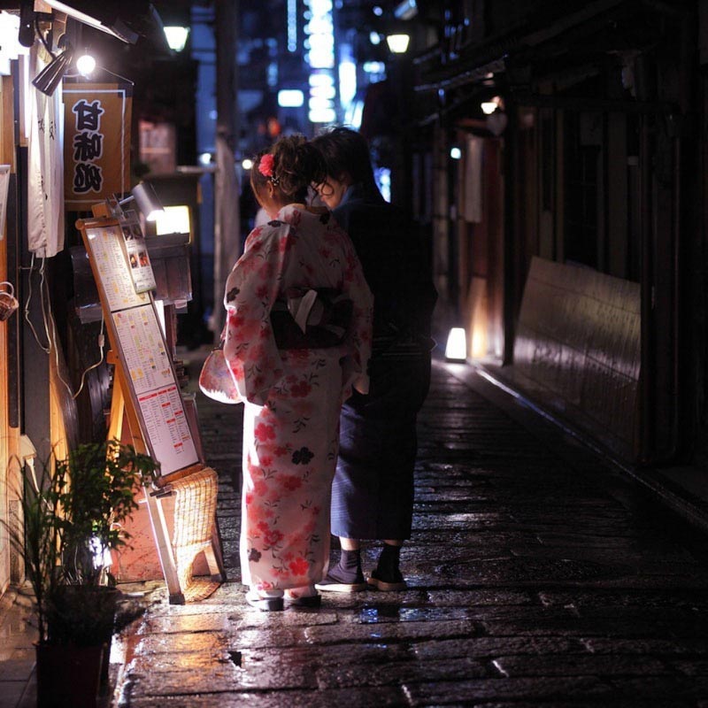 Kyoto, Japan's ancient capital and a living display of Japanese culture and history, is a must-see for visitors to the country. Kyoto's street are filled with traditional wooden houses, and it's renowned for its temples, sakura and autumn hues. While one of Japan's most beautiful cities, Kyoto is also known as one of its most expensive. (Photo: Huanqiu)