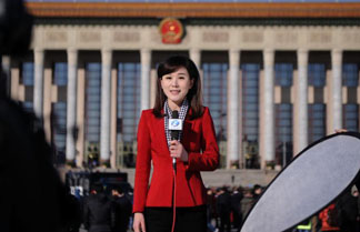 Female journalists at 'two sessions' 