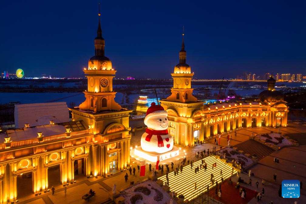 In pics: giant snowman in China's Harbin