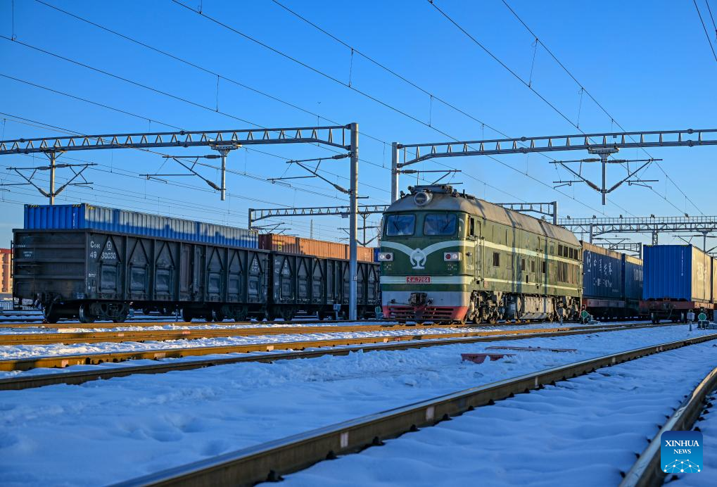 Horgos Port facilitates 8,541 China-Europe freight train trips by Dec. 24 in 2024