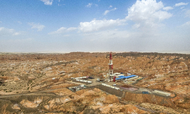 Photo taken on July 7, 2017 shows Keshen 605 well at the Tarim Oilfield in Aksu, northwest China's Xinjiang Uygur Autonomous Region. (Photo:Xinhua)