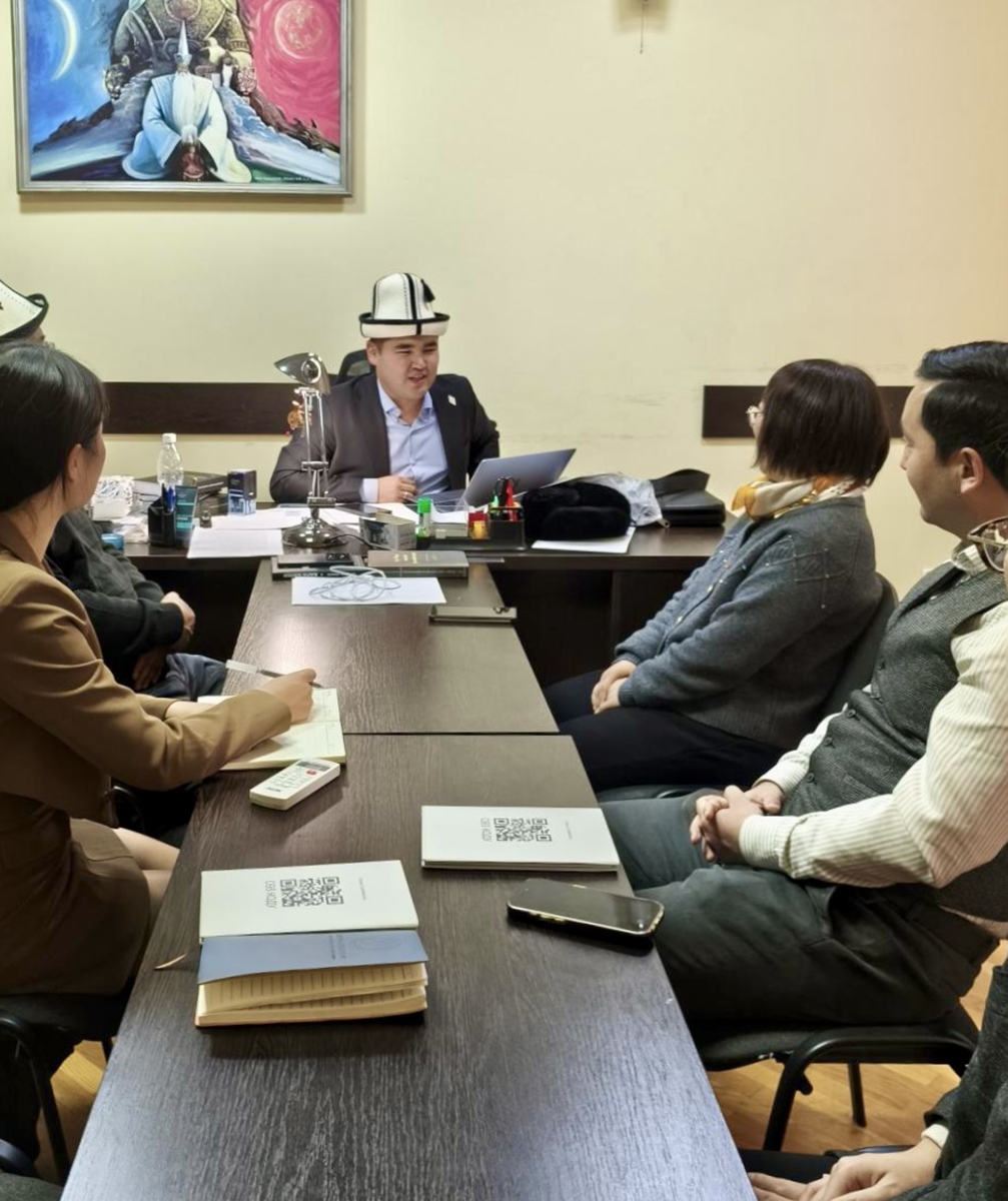 The academic delegation from Lanzhou University holds a symposium with local scholars in Kyrgyzstan in December 2024. Photo: Courtesy of Gao Wanni