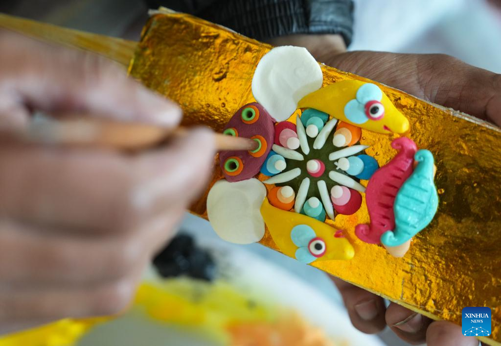 Butter sculptures enjoy widespread popularity in Lhasa ahead of Tibetan New Year