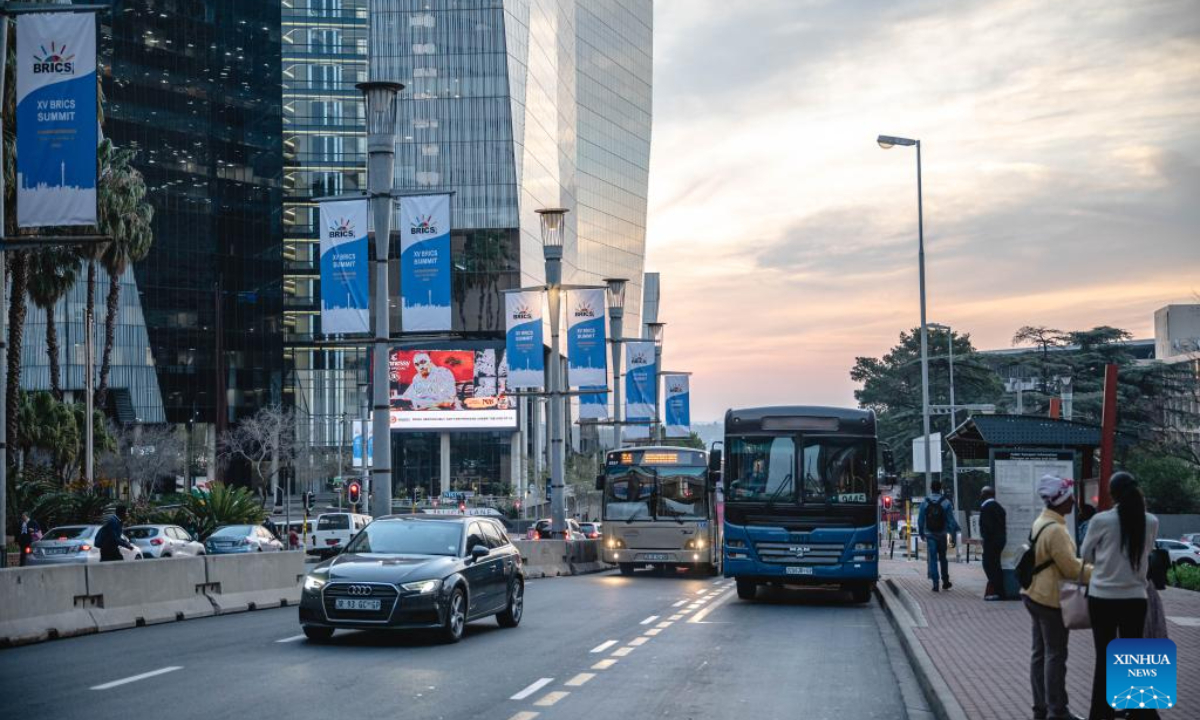 Signboards of the 15th BRICS summit are seen in a street of Johannesburg, South Africa, Aug 17, 2023. The 15th BRICS summit is to be held in Johannesburg, South Africa, on Aug 22-24. Photo:Xinhua