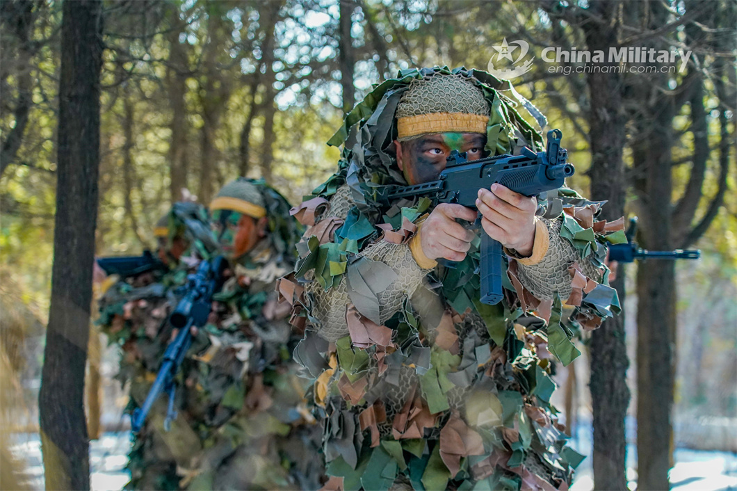 Soldiers engage in reconnaissance training