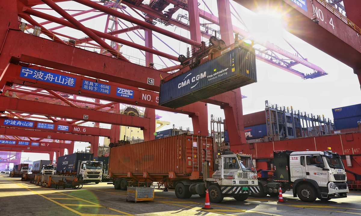 The busy scene at Dapukou terminal of Ningbo Zhoushan Port, East China's Zhejiang Province on January 17, 2023 Photo: Li Hao/GT