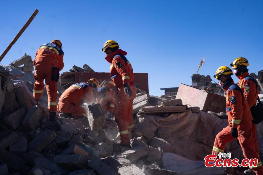 All-out rescue efforts continue in quake-hit Xizang